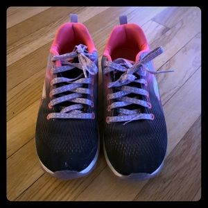 Skechers Girls' Skech-Air-Bounce N'Bop Sneaker